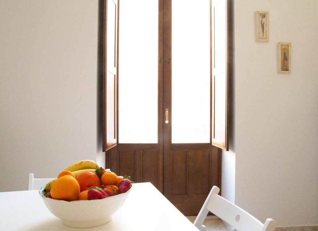 Ronco Del Pozzo Syracuse Room photo